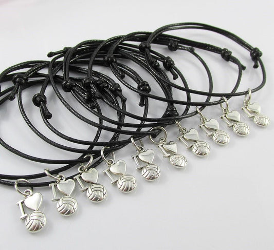10 Player Set One Size Fits All I Love NETBALL Charm Bracelet Sports Team Gift